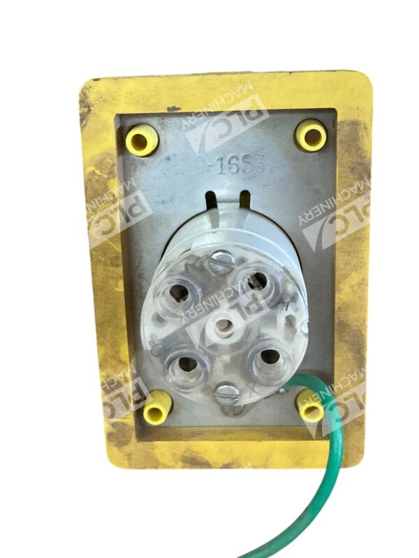 Woodhead 20A 480V Receptacle Cover 50-1653 W/ Receptacle L16-20R - Image 5