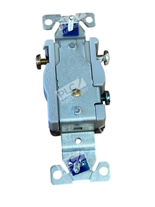 Cooper Wiring Devices 20A 125V 2 Pole 3 Wire Single Receptacle 1877B-BOX - Image 4