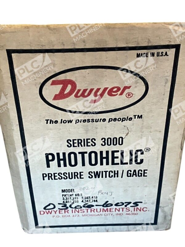 Dwyer Instruments Series 3000 Photohelic Pressure Switch Gauge Model 3020
