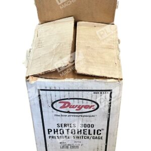 Dwyer Instruments Series 3000 Photohelic Pressure Switch Gage Model 3010