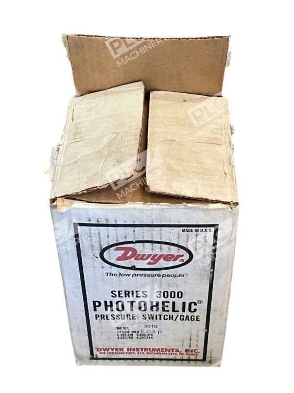 Dwyer Instruments Series 3000 Photohelic Pressure Switch Gage Model 3010