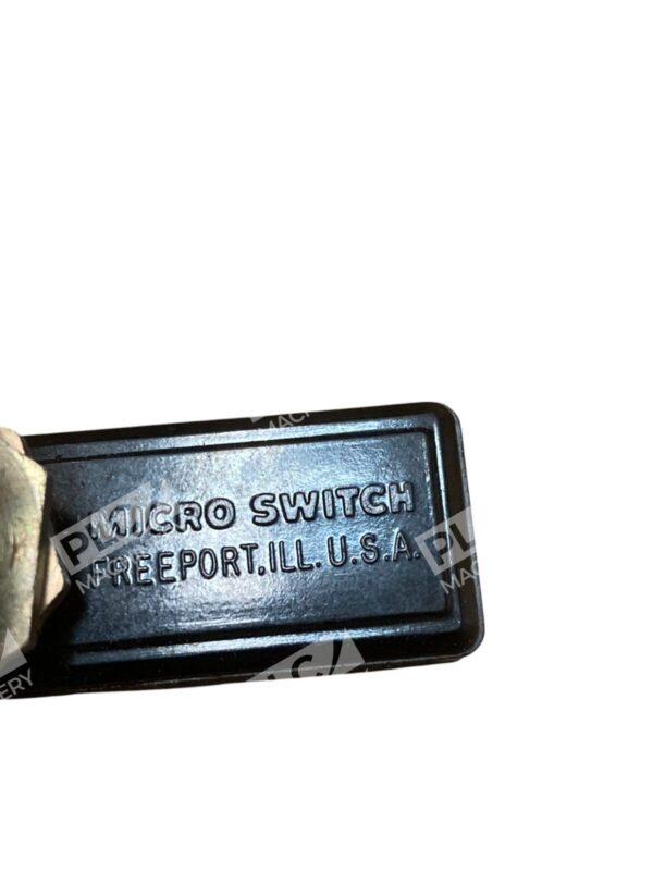 Honeywell BM-IRQ1-A2 Snap-Action Micro Switch for Industrial & Vehicle Use - Image 3