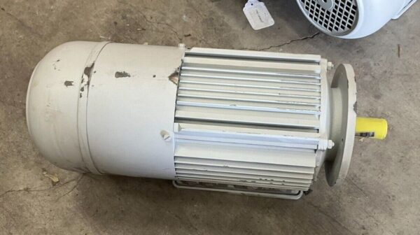 Lenze 3-Mot EN60034 MDSMABS090-32B Servo Motor NNB - Image 3