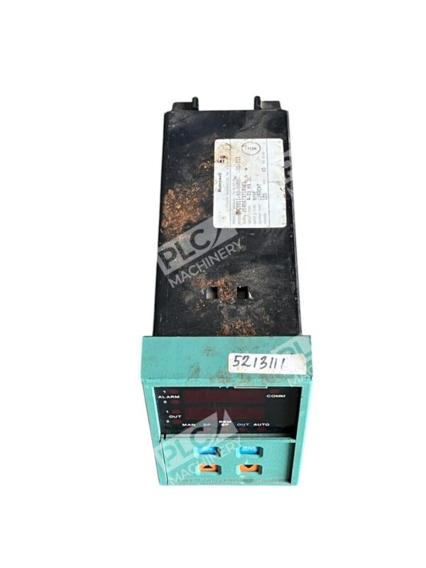 Honeywell 120VAC 60Hz Temperature Controller DC5011-A0-0A00-30-00-111