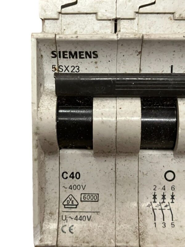 Siemens 5SX23 C40 Circuit Breaker 3 Pole 40A - Image 2