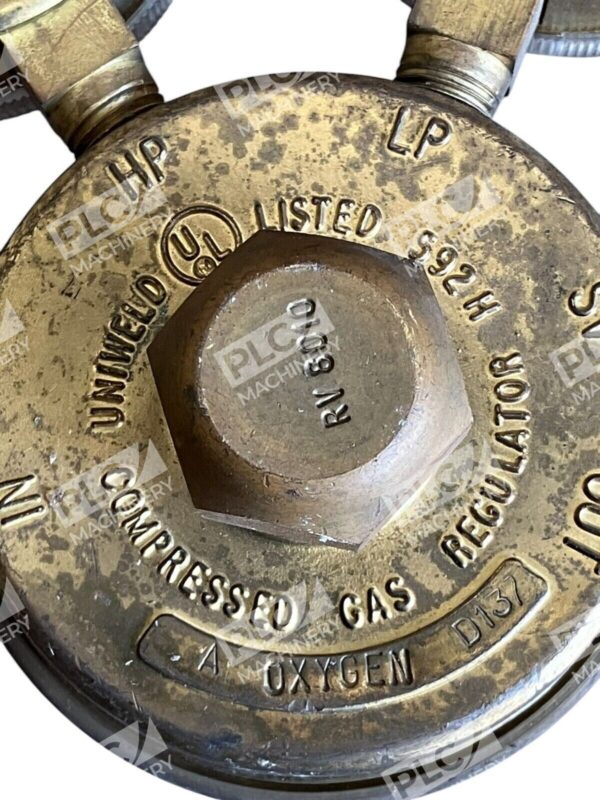 Uniweld Oxygen D137 RV8010 Compressed Gas Regulator 592H - Image 2