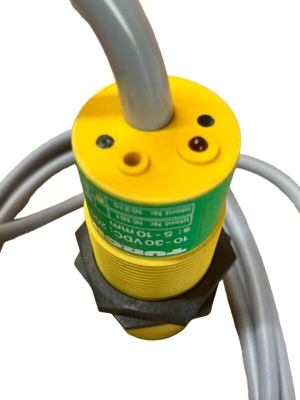 Turck Bi 10NF-S30-AN6X Ferrite Barrel DC Cable - Image 5