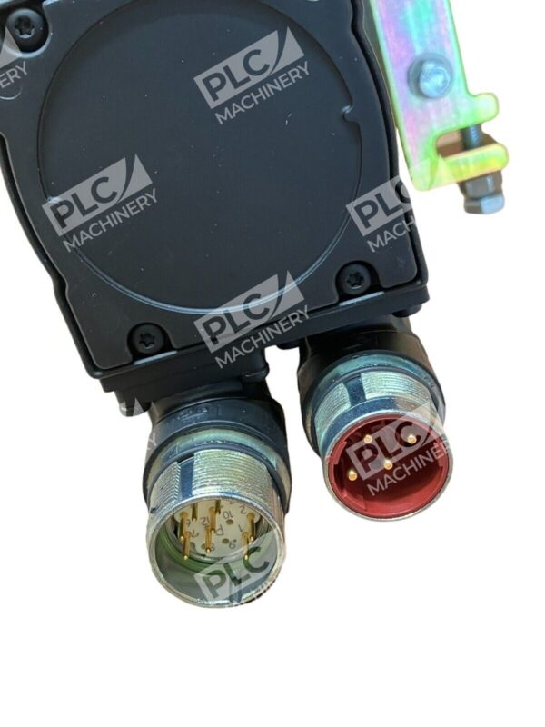Lenze MCS 06F41LRS0B0-B11N-ST5S00N-R2SU Servo Motor - Image 3