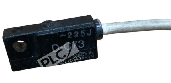 SMC -225J 99 100VAC 24VDC Reed Switch D-C73 - Image 2