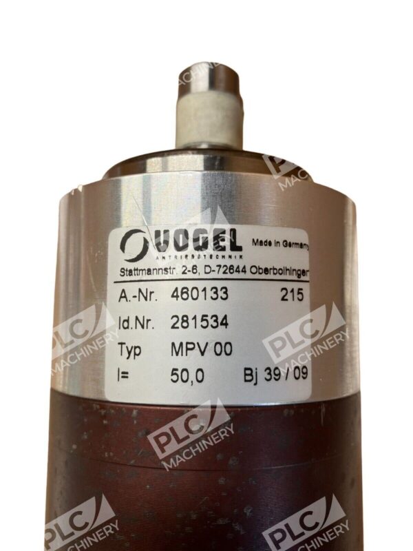 Lenze MCS 06F41LRS0B0-B11N-ST5S00N-R2SU Synchronous Servo Motor - Image 5