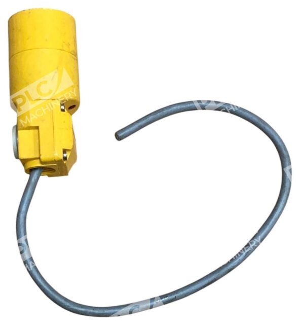 Turck 30mm 8A 20-250VAC/5-500mA Proximity Sensor W/ Cable Ni30-K40SR-BZ3X
