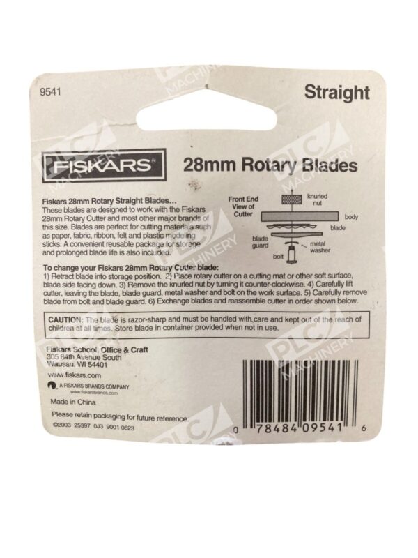 Fiskars Straight 28mm Rotary Blades Twin Pack 9541 - Image 3