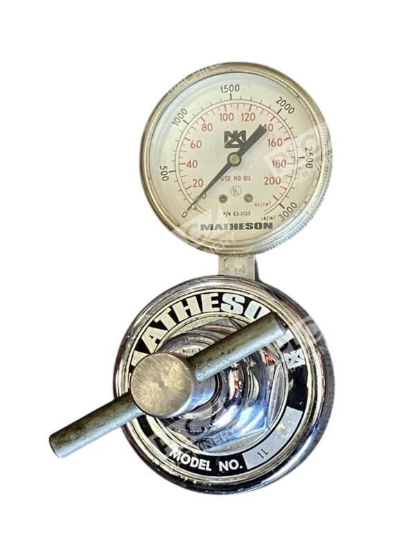 Matheson Regulator 1L350 w/ Matheson Gauge 63-3133