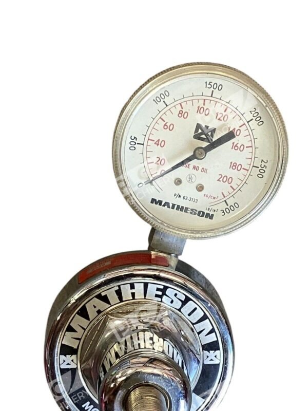 Matheson Regulator 1L350 w/ Matheson Gauge 63-3133 - Image 2