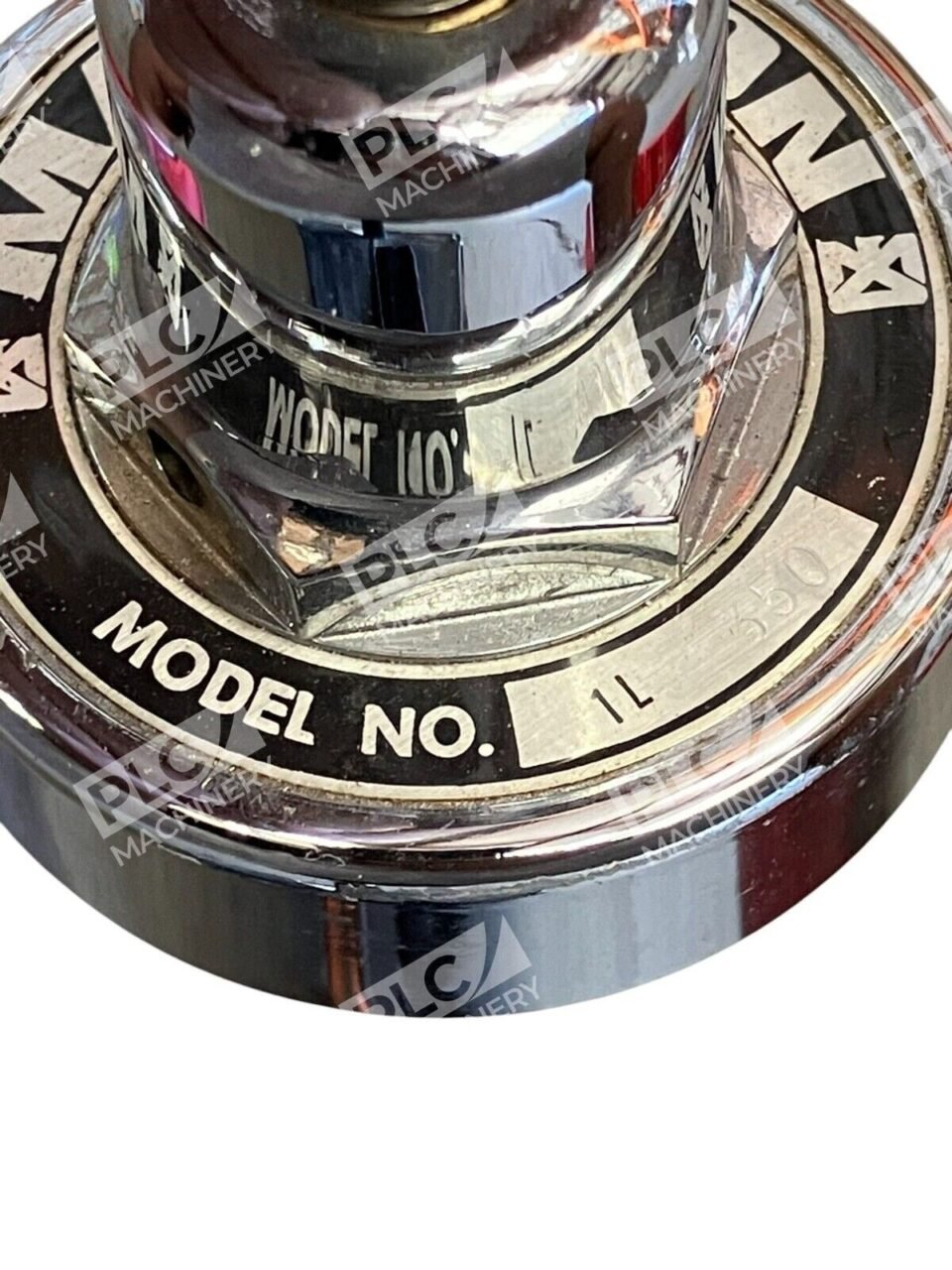 Matheson Regulator 1L350 w/ Matheson Gauge 63-3133 - Image 3