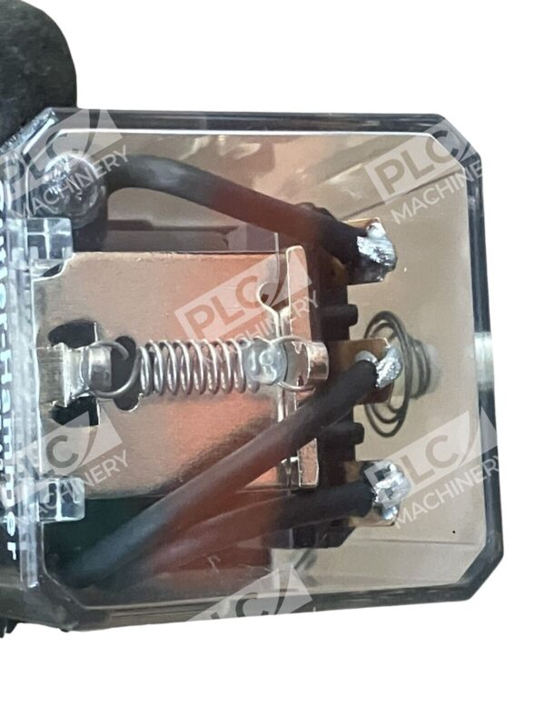 Cutler Hammer D3PR33T1 /A2 3PDT RLY W/TEST BTTN & IND LHT 24VDC Coil - Image 5