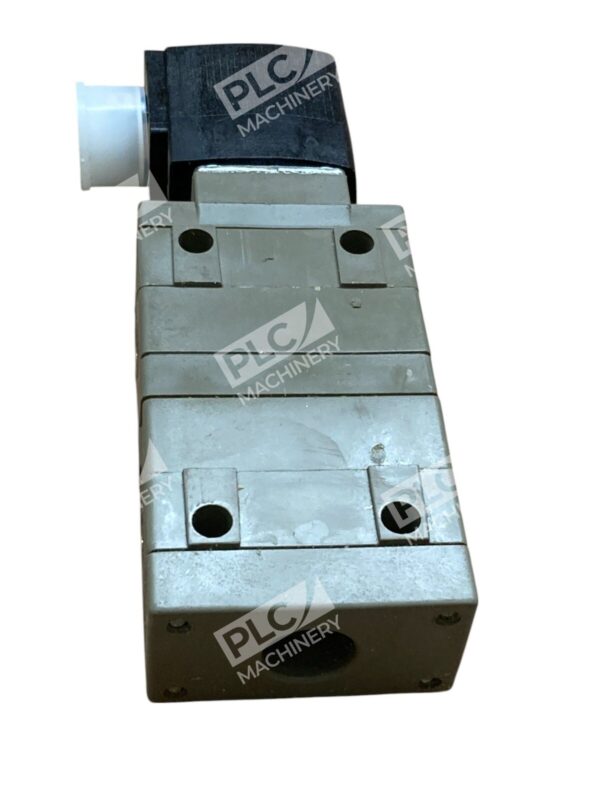Burkert US09425 2W 120VAC/DC NPT1/4 145PSI Solenoid Valve 5413 G 1/4 NBR PL