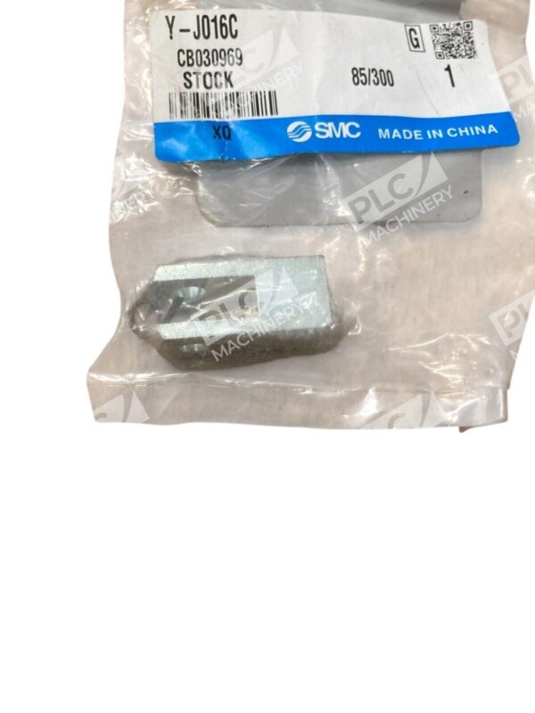SMC Stock CB030969 Double Knuckle Joint Y-J016C - Image 2