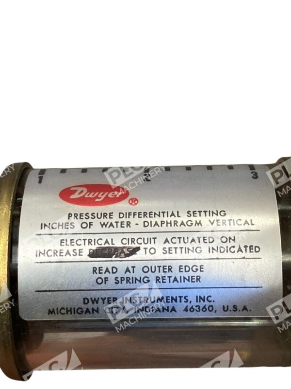 Dwyer Instruments Differential Pressure Switch 1638-2 - Image 3
