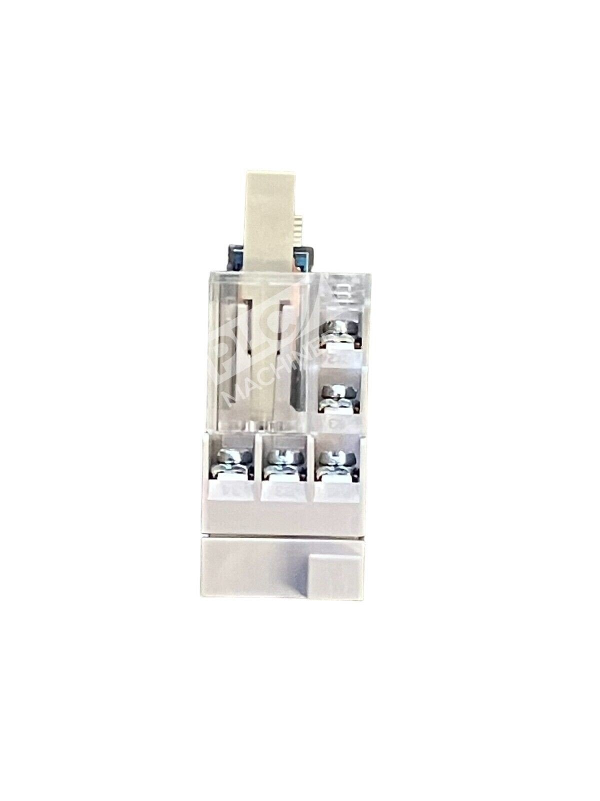 Omron P7SA-10F-ND Safety Relay Base - Image 3