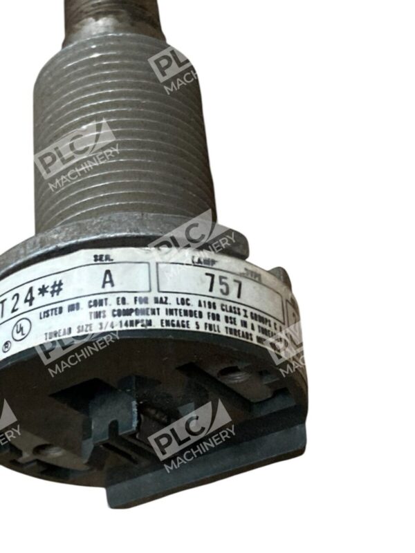 Allen Bradley 800H-QPT24 Pushbutton, Momentary, 600VAC, Hazardous Location Rated - Image 4