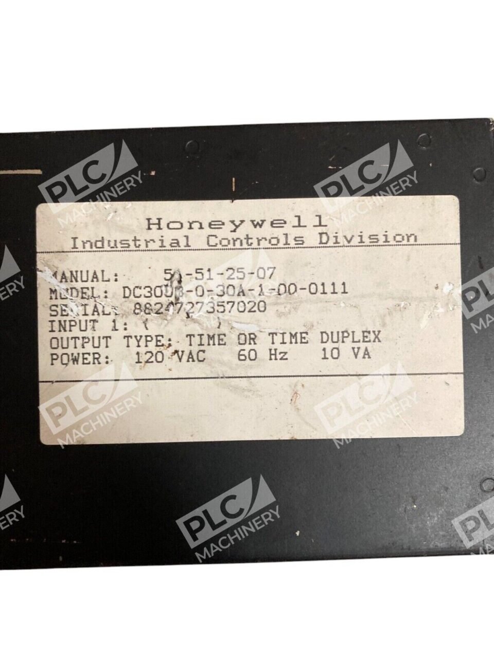 Honeywell Industrial Controls Division Universal Digital Controller DC3003-0-30A - Image 2