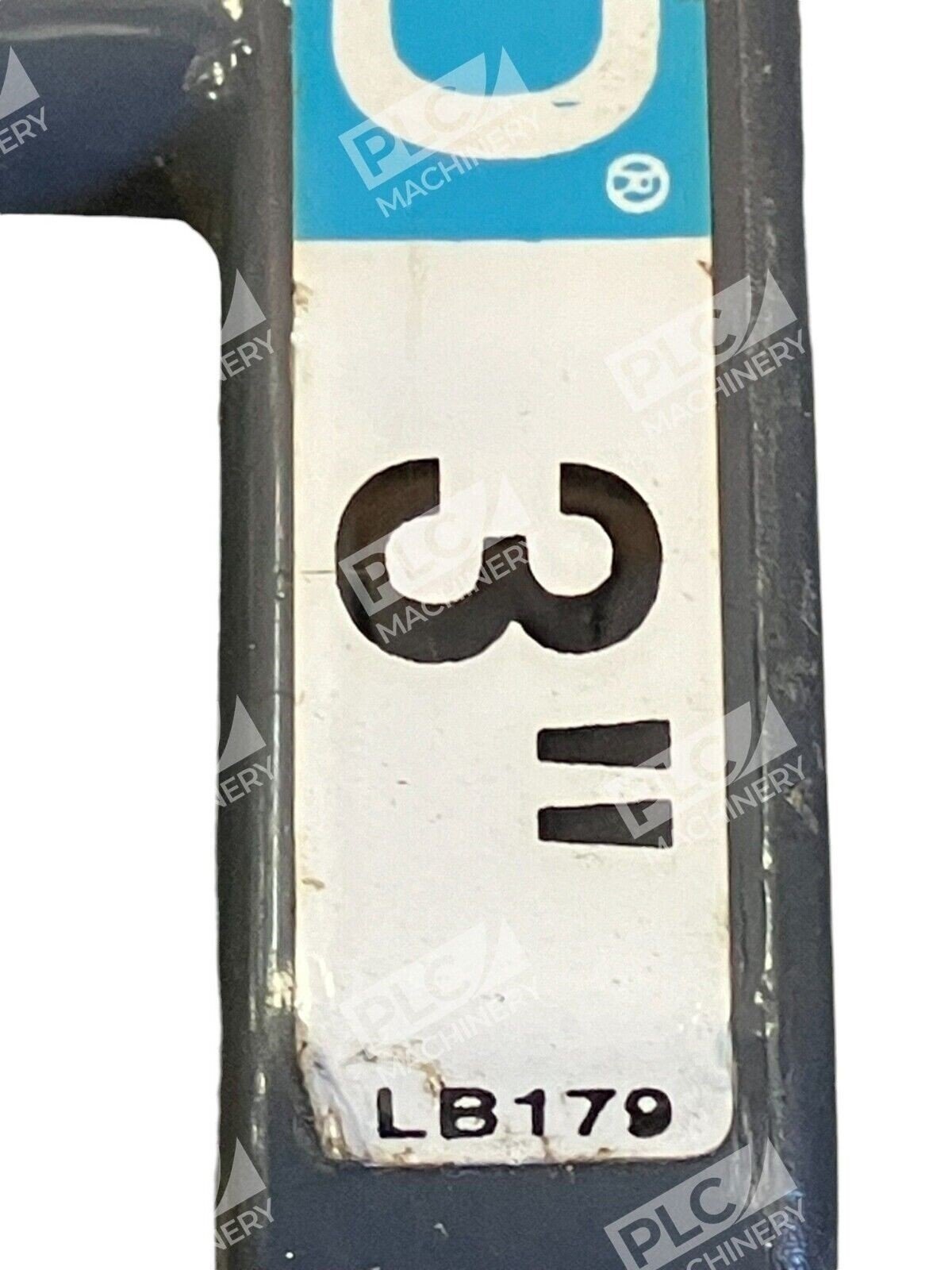 Hayward 3" Butterfly Valve Body PVC Disc PVC Stem 416SS Liner EPDM - Image 4