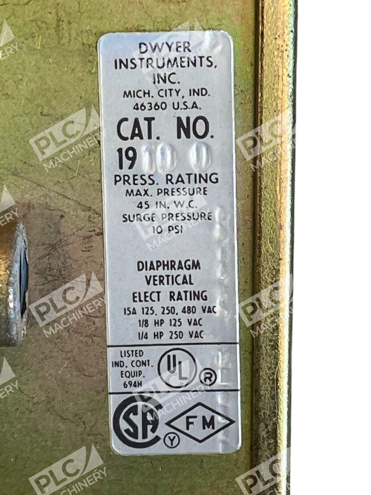 Dwyer Instruments 45 IN. W.C. 10PSI Pressure Switch 1910-0 - Image 2