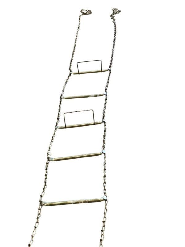 St Pierre Manufacturing Corp 24 Rung 40Ft Emergency Fire Ladder - Image 3