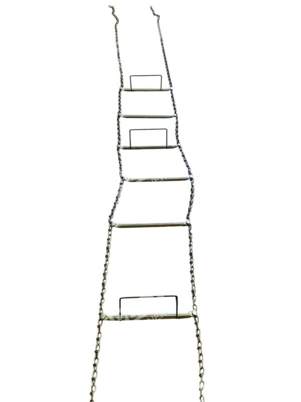 St Pierre Manufacturing Corp 24 Rung 40Ft Emergency Fire Ladder - Image 4