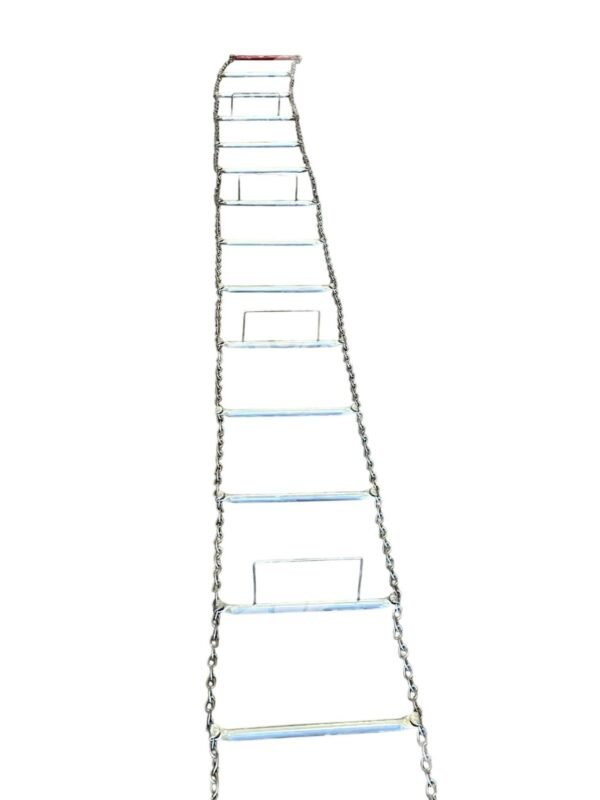 St Pierre Manufacturing Corp 24 Rung 40Ft Emergency Fire Ladder - Image 5