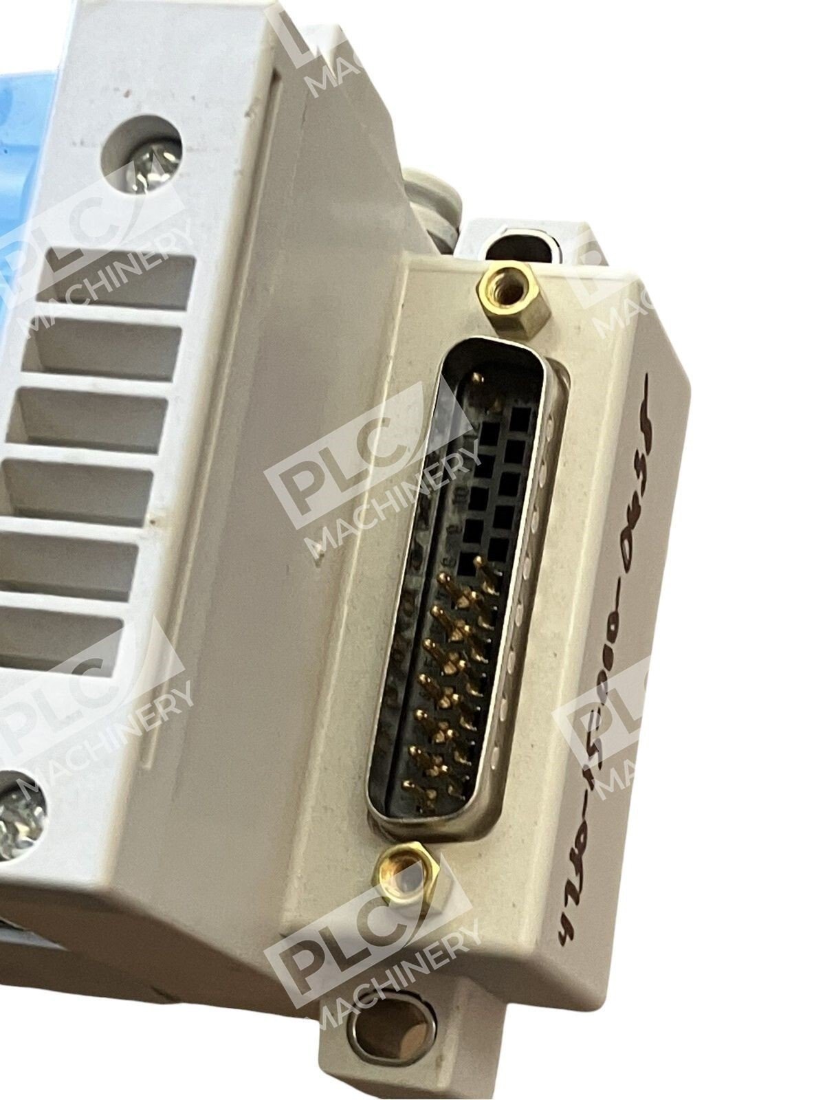 SMC VV5Q11-C01-07-DAL01096 7 Station Pneumatic Manifold Base - Image 3