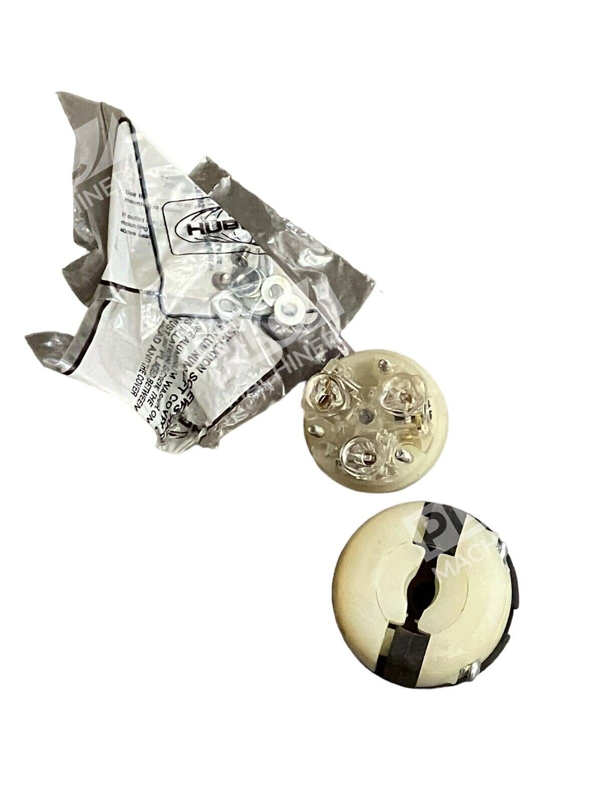 Hubbell HBL2311 Insulgrip Twist-Lock Plug 20A 125V 2 Pole 3 Wire (lot of 3) - Image 2