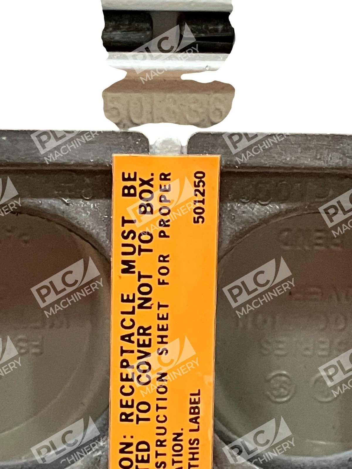 Appleton Electric Company 2 Hole Receptacle Cover 501250 - Image 3