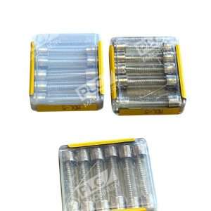 3 Boxes of 6 Bussmann MDL5 5 Amp 250 VAC Glass Tube Fuse