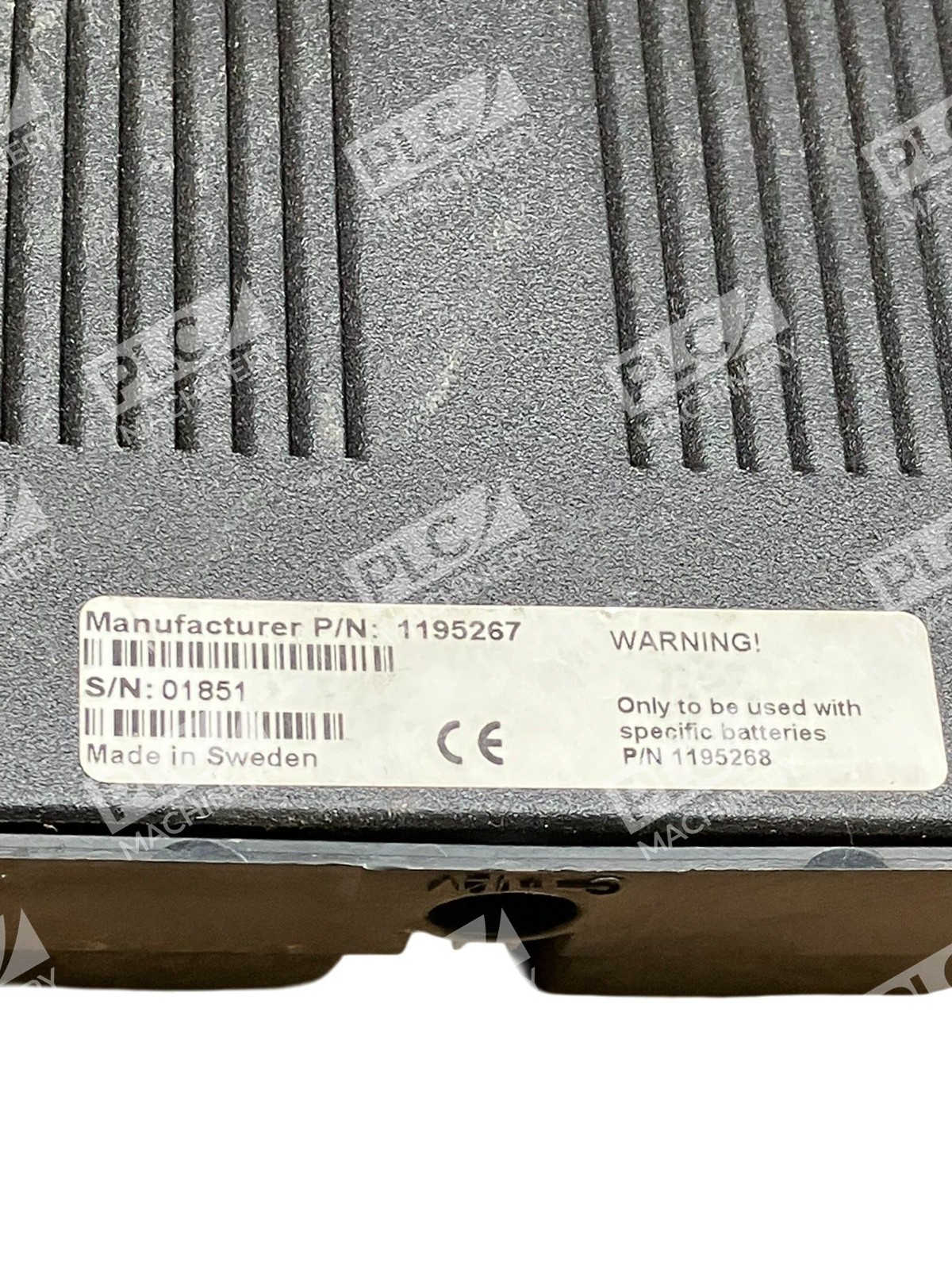 FLIR Dual-Bay Battery Charger 1195268 / 1195267 Thermal Camera Batteries - Image 5