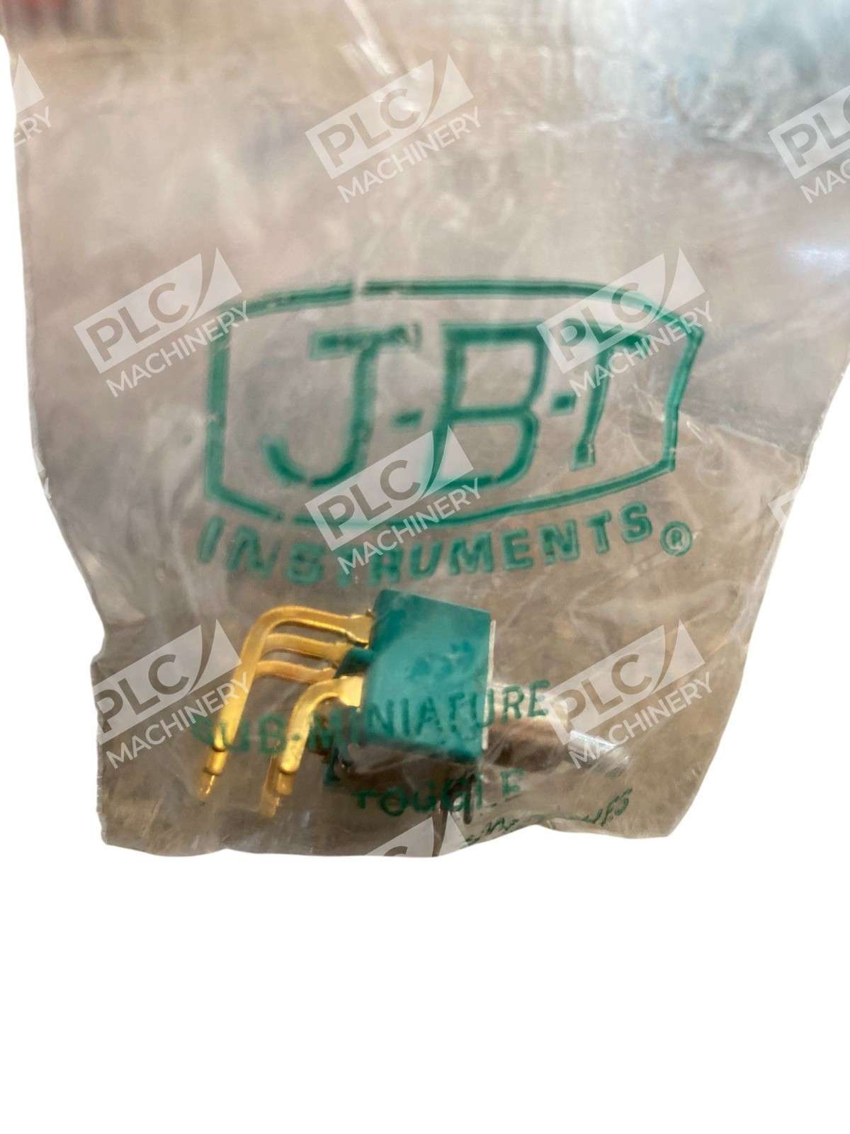 J-B-T Instruments T02-223 Heavy-Duty SPDT Toggle Switch 3-Pin On-Off-On