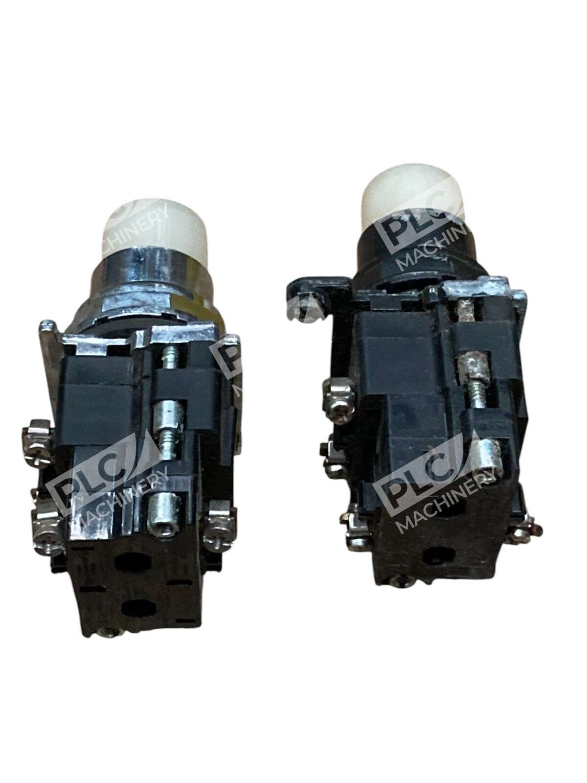 Lot of 2 Cutler-Hammer 10250T/91000T Series D1 Illuminated Push Button Switch