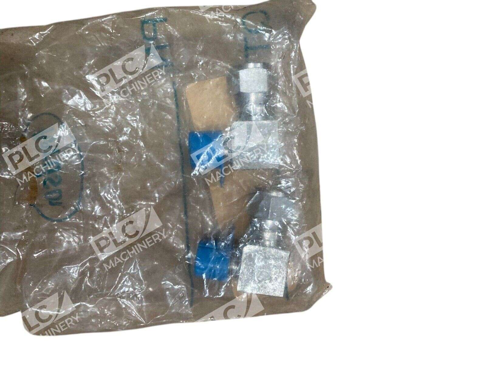 Nordson 121016 90 Deg Fitting Hose Stainless 311590A (Bag of 2) - Image 4