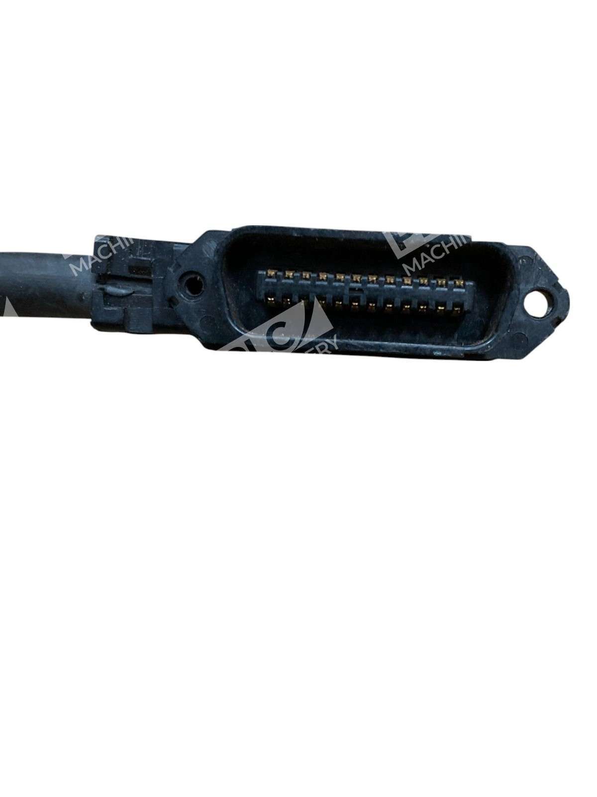 Amphenol 157-22360-4(436) B4D4 - Image 7