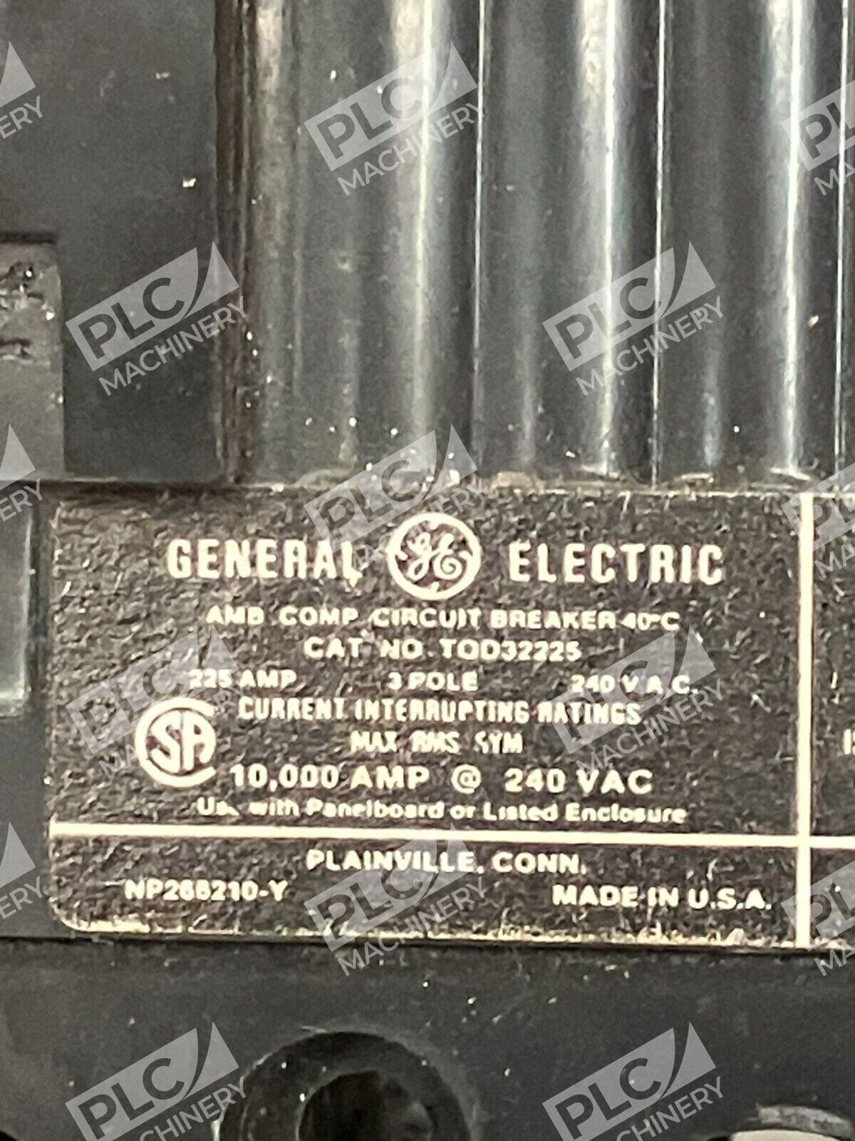 General Electric 225A 3 Pole 240VAC Circuit Breaker TOD32225 - Image 3