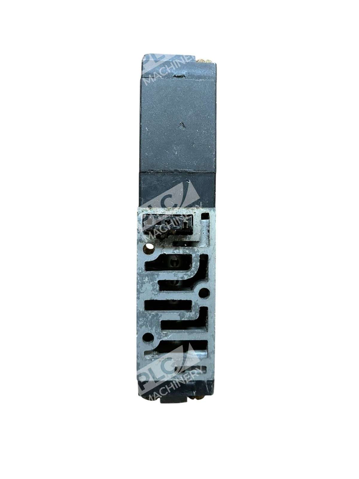 SMC NVFS2100-5FZ 5-Port 2-Position Pneumatic Solenoid Valve DC21-26V - Image 6