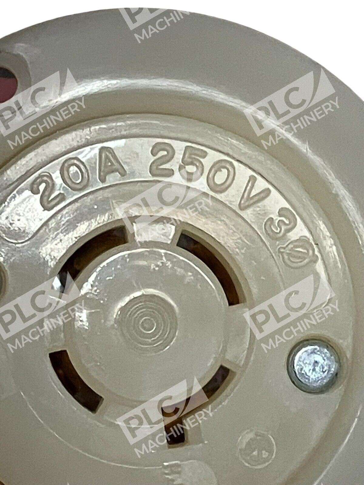 Hubbell HBL2426 Flange Receptacle Insulgrip Twist-Lock - Image 8