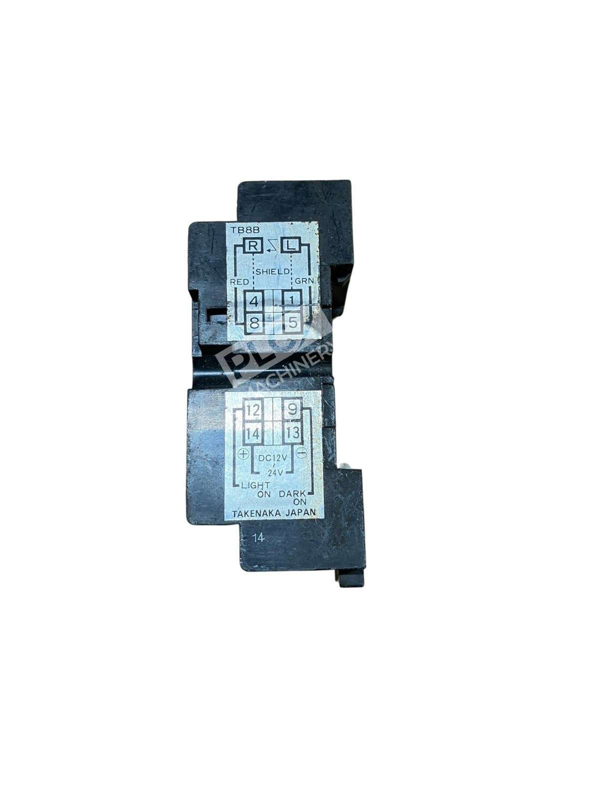 Panasonic Matsushita 2-M4X26 TB8B Relay Socket 250V 7A DIN Rail Mount Base