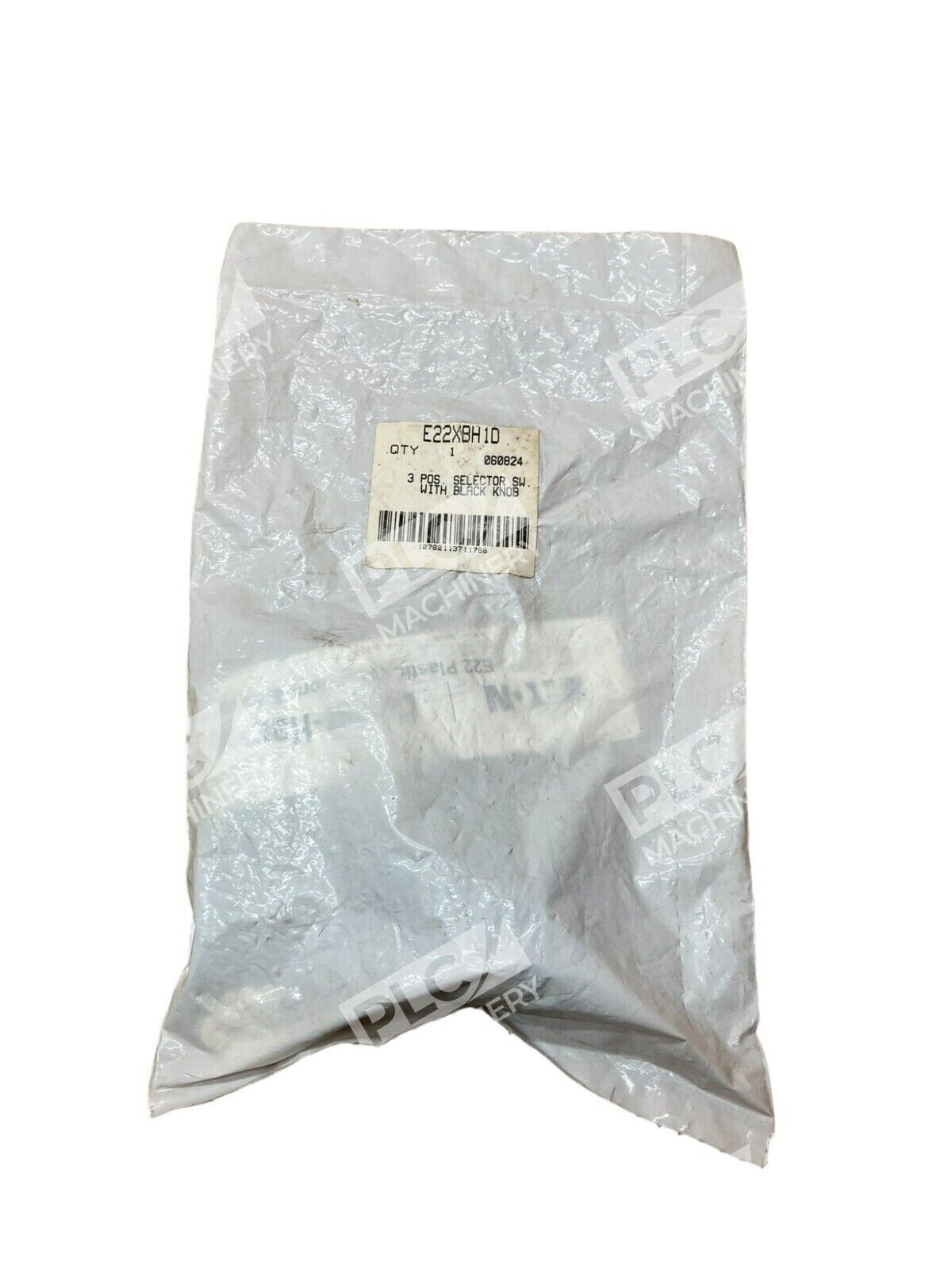 Eaton E22XBH1D 3 Position Selector Switch W/ Black Knob