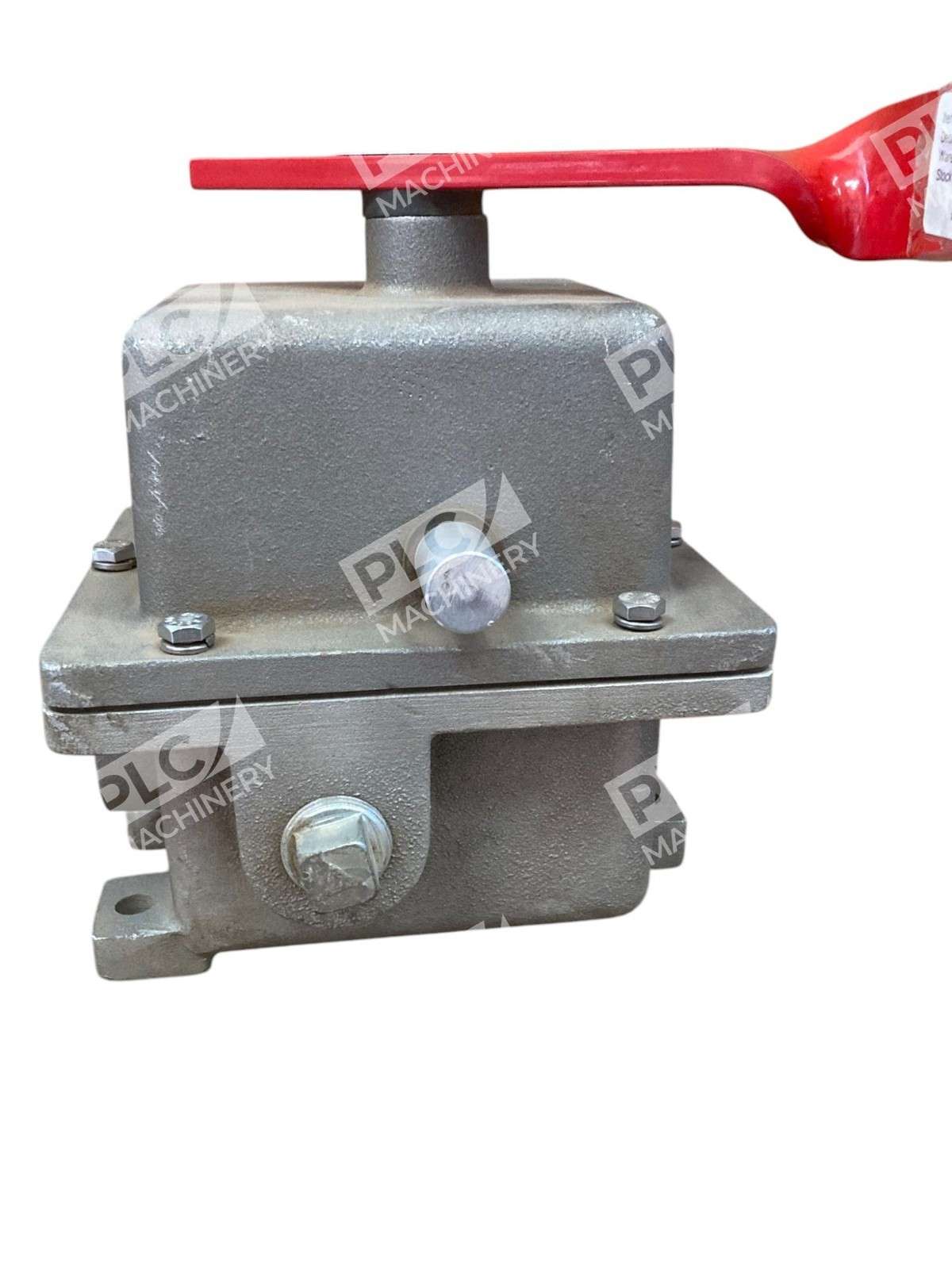 Material Control SS-2 Raintight Enclosure Safety Stop Switch - Image 7