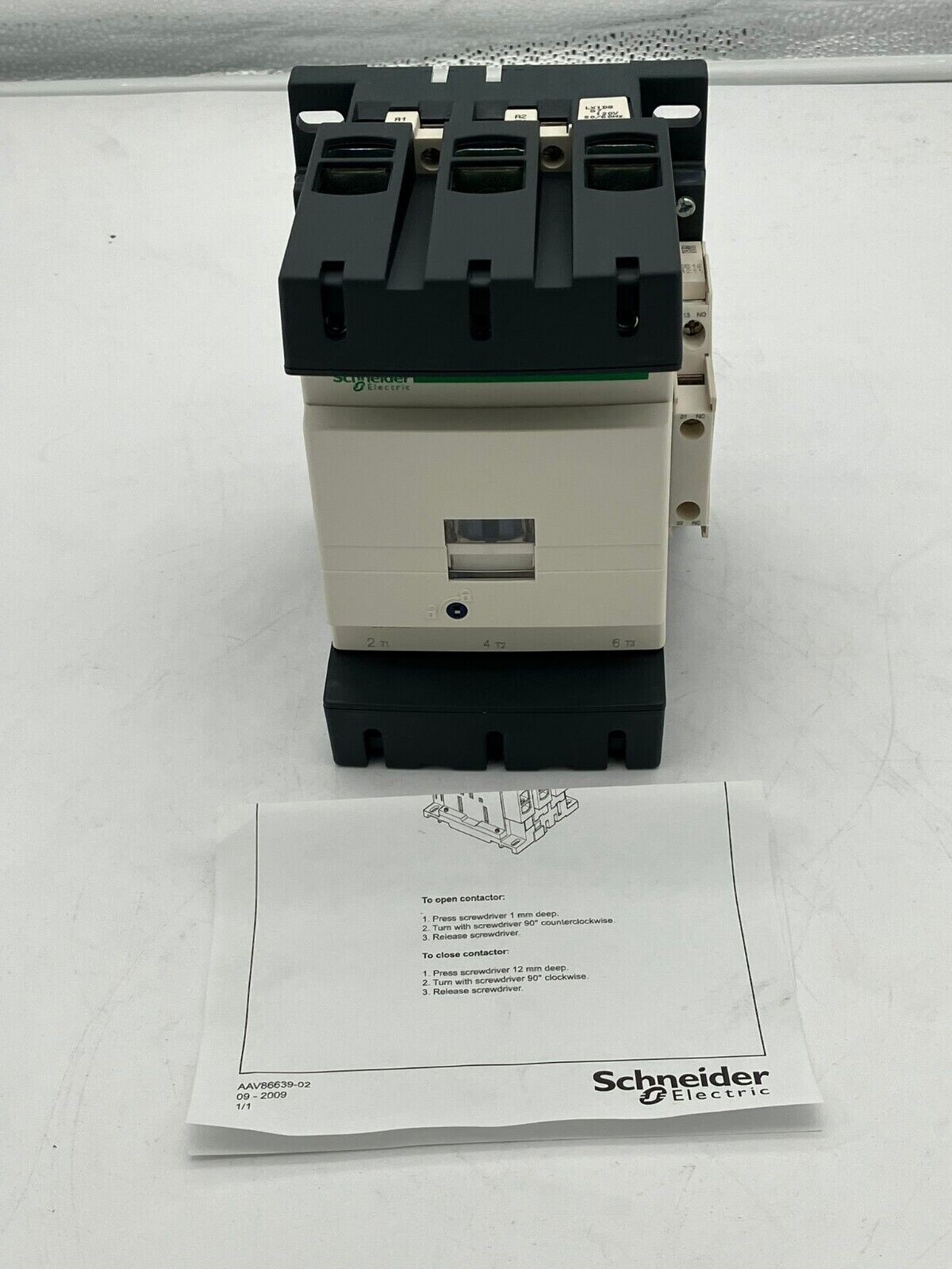 Schneider Electric LC1D150 w/ LA9 D 115603/604 - Image 3