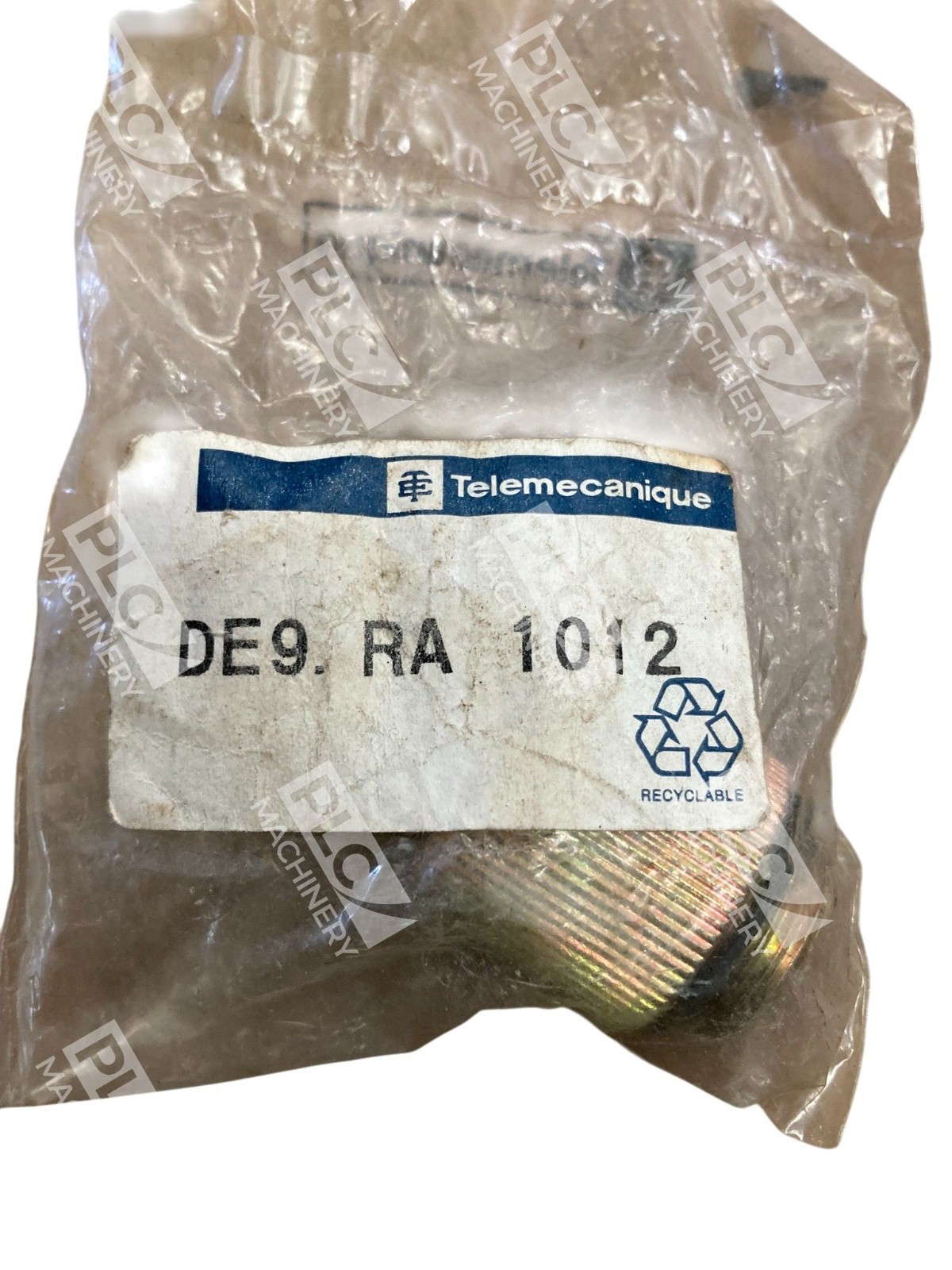 Telemecanique DE9RA1012 1/2" NPT Conduit Adapter Safety Switch Accessory - Image 3