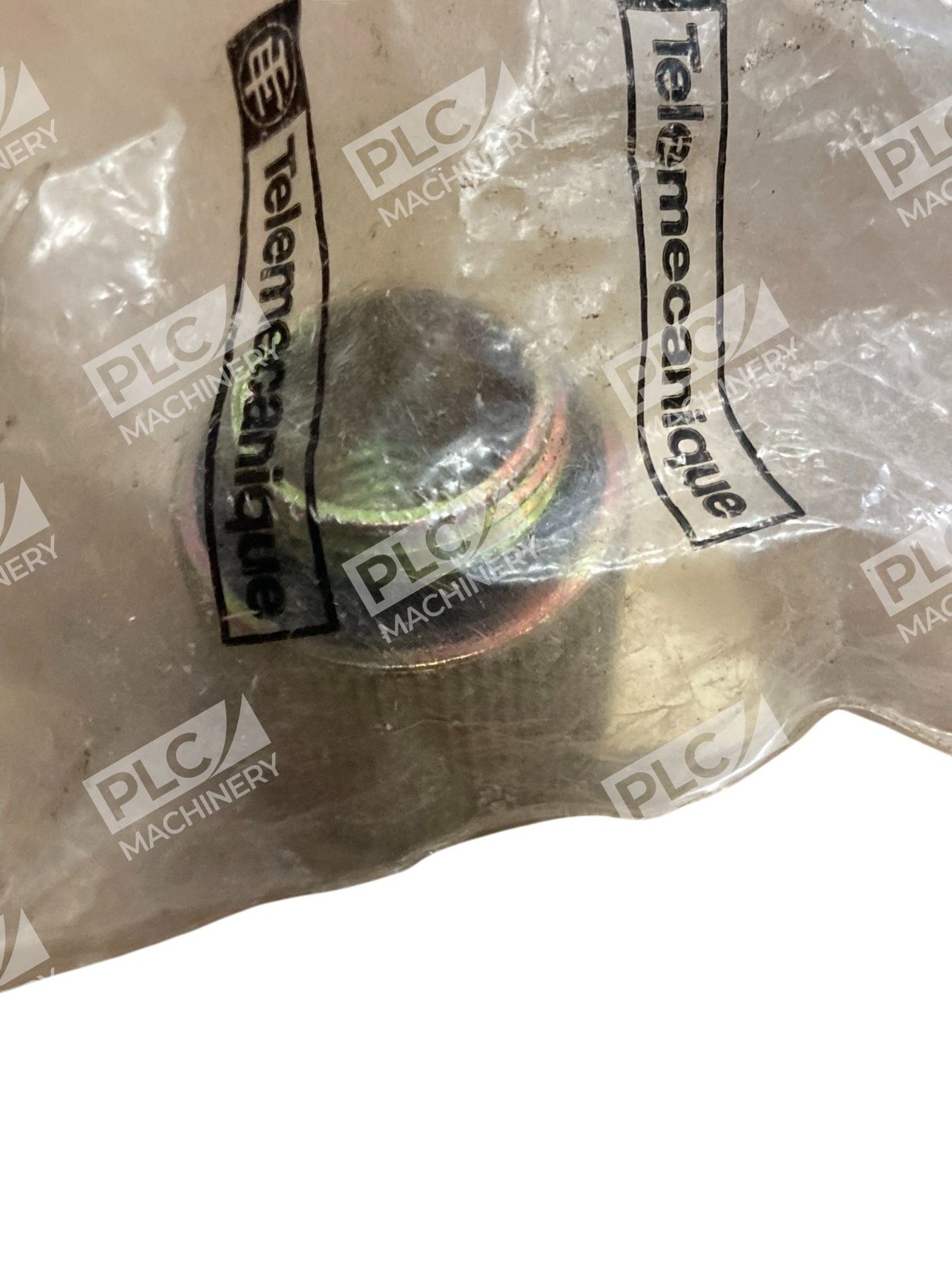 Telemecanique DE9RA1012 1/2" NPT Conduit Adapter Safety Switch Accessory - Image 5