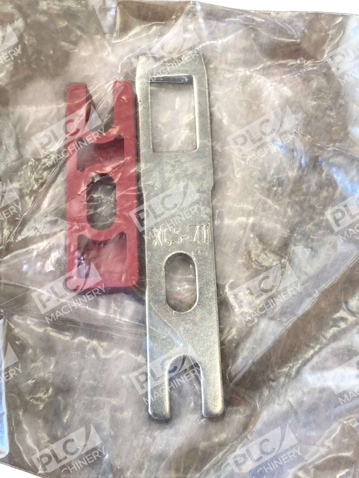 Telemecanique XCS Z11 074602 Operating Key for Safety Switch - Image 6